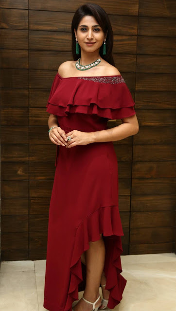 Television Actress Varshini Sounderajan Hot In Maroon Gown 9